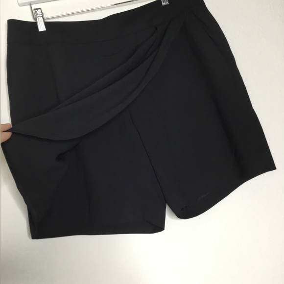 NWT Liz Claiborne Short Skort - Picture 3 of 8